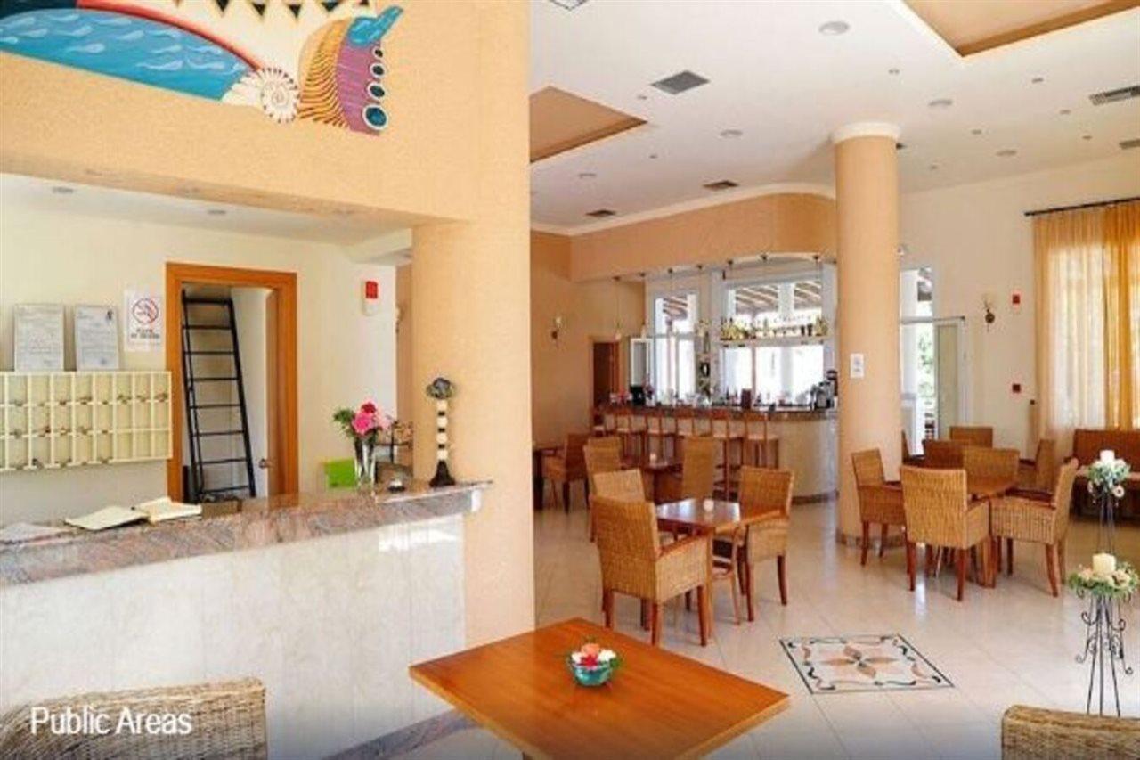 Thinalos Aparthotel Acharavi  Bagian luar foto